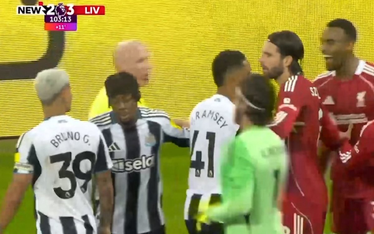 Gravenberch 🤣🤣