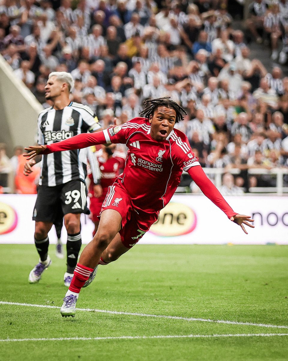 Рей Асель (@rayasel94) on Twitter photo Huyu janja kashajitengenezea hater. Huwezi haribu usingizi wangu kifala ✊ Huyu janja kashajitengenezea hater. Huwezi haribu usingizi wangu kifala ✊