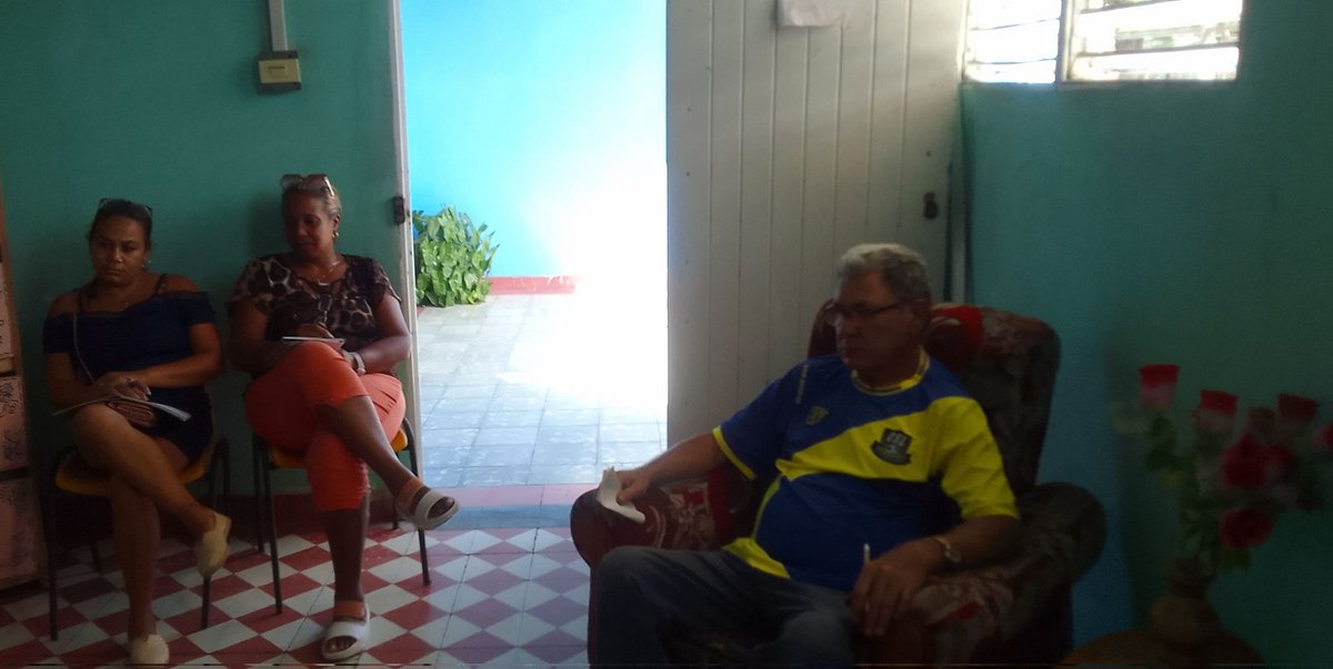 Se desarrolla el 1er Consejo de Dirección del curso 2025-2026, nos acompaña nuestra metodóloga MsC Elizabeth Morejón Federales.
#PalmaSoriano
#SantiagoDeCuba
#CubaMined
#CursoEscolarPorCuba
#educacionespecial
#Cecilia Gé Peña