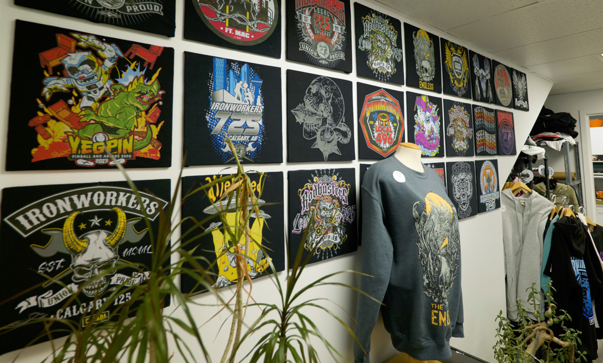 PrintandPlaten's tweet image. STAND OUT

We&apos;ve got swag for festivals, events, corporate gatherings — and more! Make your brand memorable with merch from Print &amp;amp; Platen. Let’s create something unique for your next big thing.

#yeg #yegevents #screenprinters #screenprinting