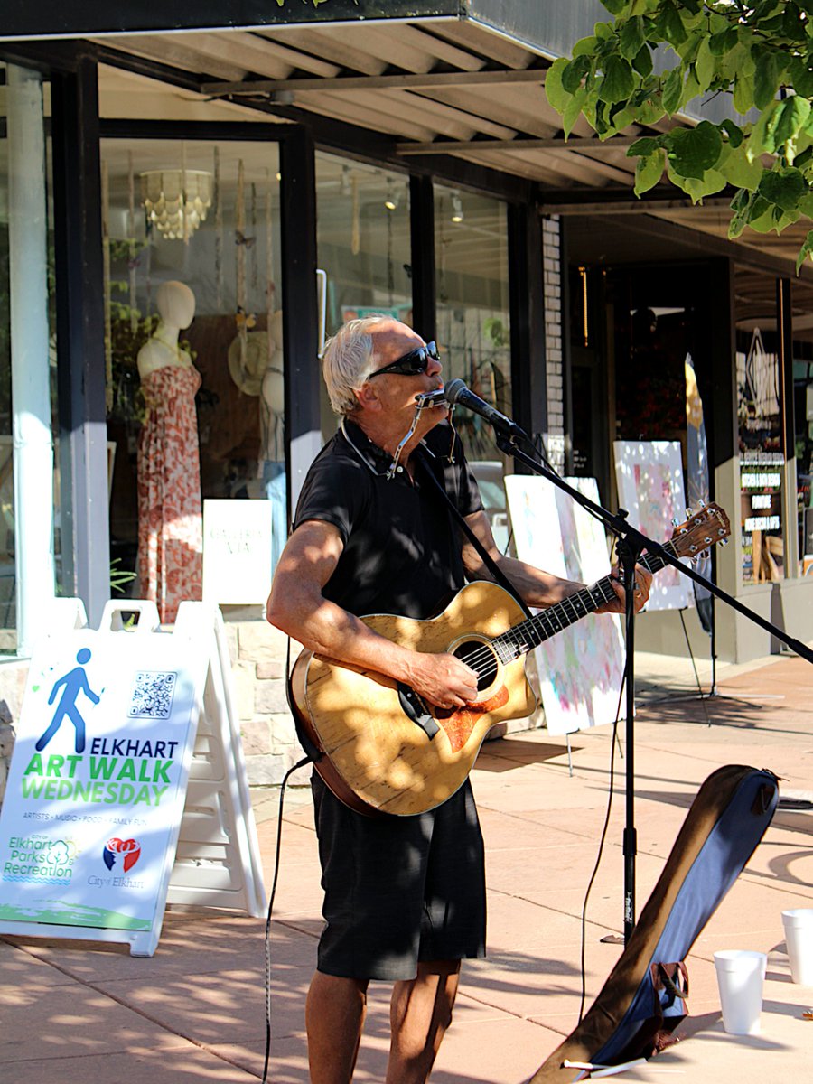 ElkhartCountyIN's tweet image. Elkhart ArtWalk is this Wednesday, Aug. 27, 5 - 8 pm in downtown Elkhart. 🎨 

Local art, live music, shopping, food &amp;amp; fun downtown. bit.ly/4kX66i2

#INElkhartCo #ElkhartArtWalk #SupportLocalArt

📸 Elkhart Parks &amp;amp; Recreation