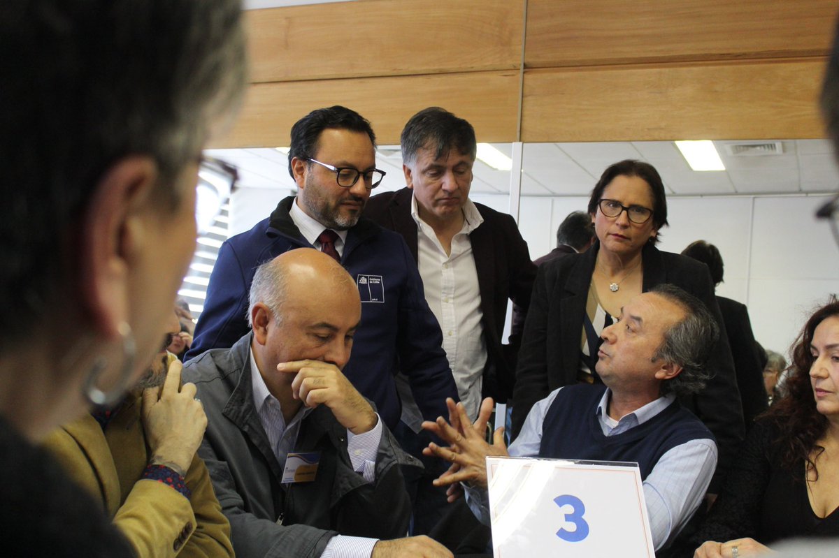 ➡️ Esta mañana recibimos la visita del Pdte. <a href="/GabrielBoric/">Gabriel Boric Font</a>, el Min. de Seguridad Pública <a href="/LuisCorderoVega/">Luis Cordero Vega</a>, la subsecretaria <a href="/CarolinaLeitao/">Carolina Leitao</a> y el subsecretario Rafael Collado, en un encuentro comunitario con dirigentes de #loprado para conversar sobre seguridad territorial.