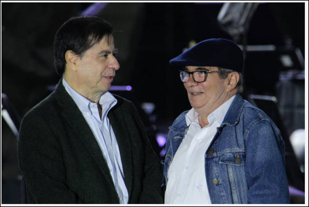 David Ghitis (@ghitis) on Twitter photo Señor Juan Fernando Cristo, el que está acompañado por un asesino en varias foto, es usted. ¿Cómo puede usted señalar a alguien cuando usted formó parte del gobierno que le garantizó impunidad a un grupo de criminales de lesa humanidad? <a href="/CristoBustos/">Juan Fernando Cristo</a> Señor Juan Fernando Cristo, el que está acompañado por un asesino en varias foto, es usted. ¿Cómo puede usted señalar a alguien cuando usted formó parte del gobierno que le garantizó impunidad a un grupo de criminales de lesa humanidad? <a href="/CristoBustos/">Juan Fernando Cristo</a>