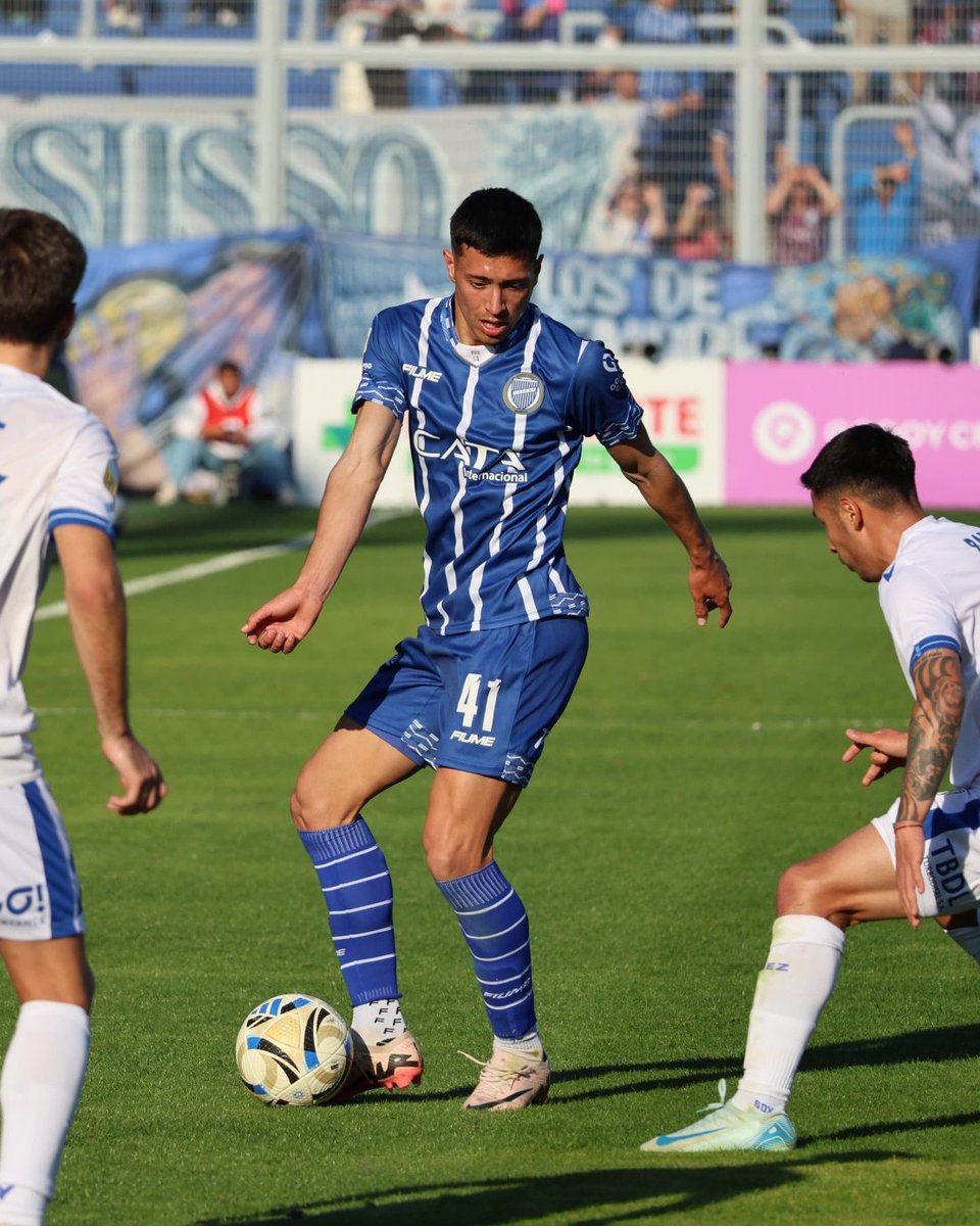 ¡El Fortín se quedó con los 3 puntos! 

En el Feliciano Gambarte, <a href="/Velez/">Vélez Sarsfield</a> le ganó 2-0 a <a href="/ClubGodoyCruz/">Club Godoy Cruz</a> con los goles de Mendoza e/c y Carrizo por la #Fecha6 del #TorneoBetano Clausura 2025 🏆

📸 Prensa clubes