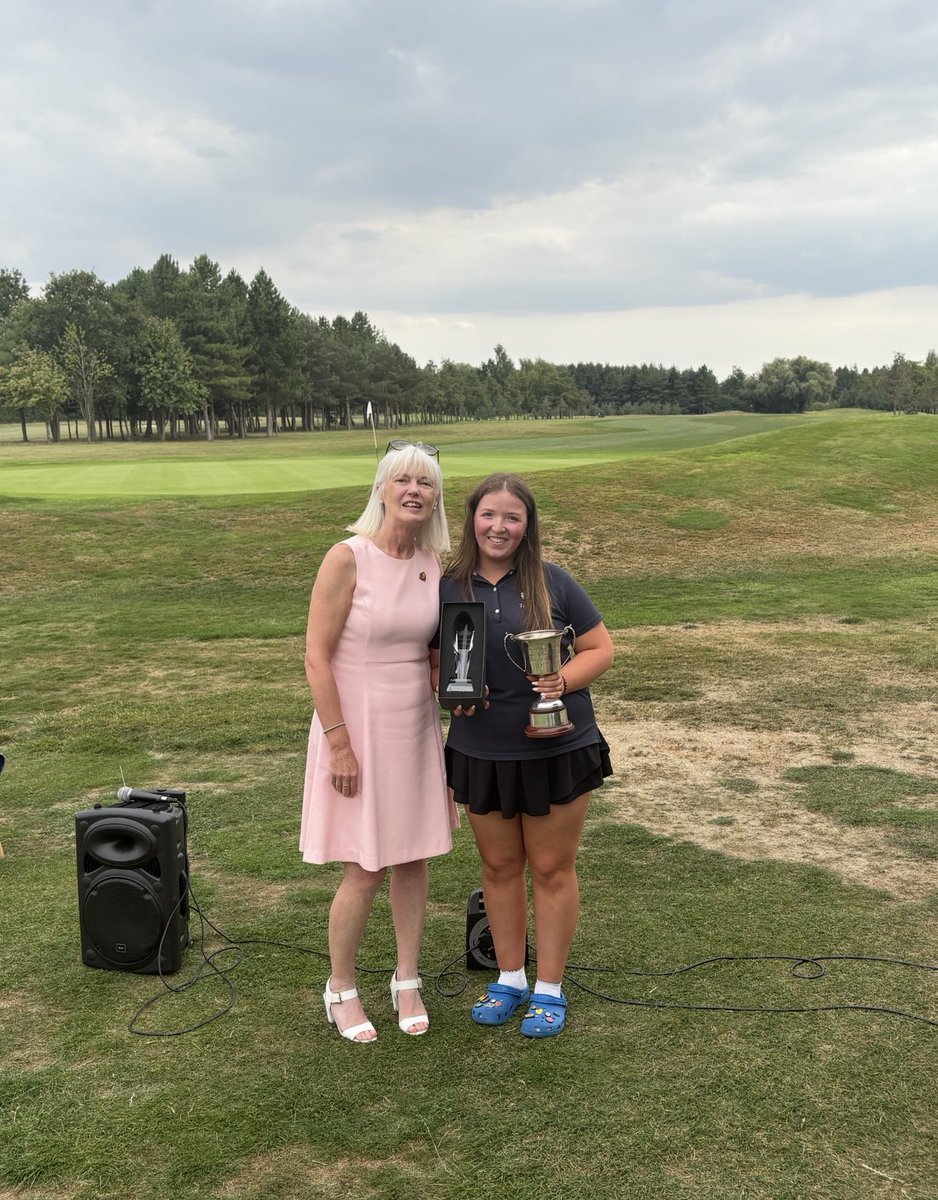 Oaks Golf Club York tweet media