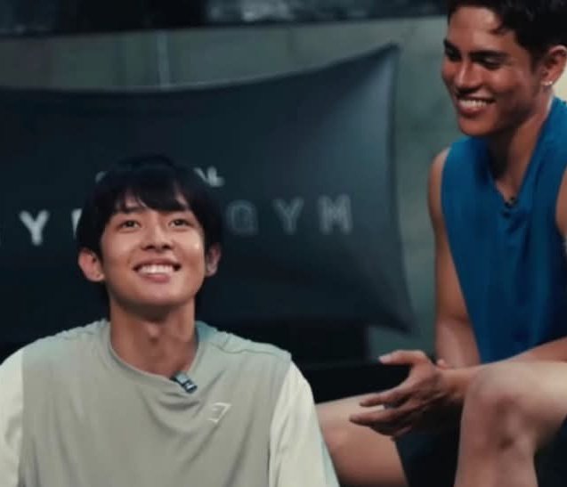 These two photos give off the same energy 🫶💚💛

#jahstell #jahstellfield 🌾