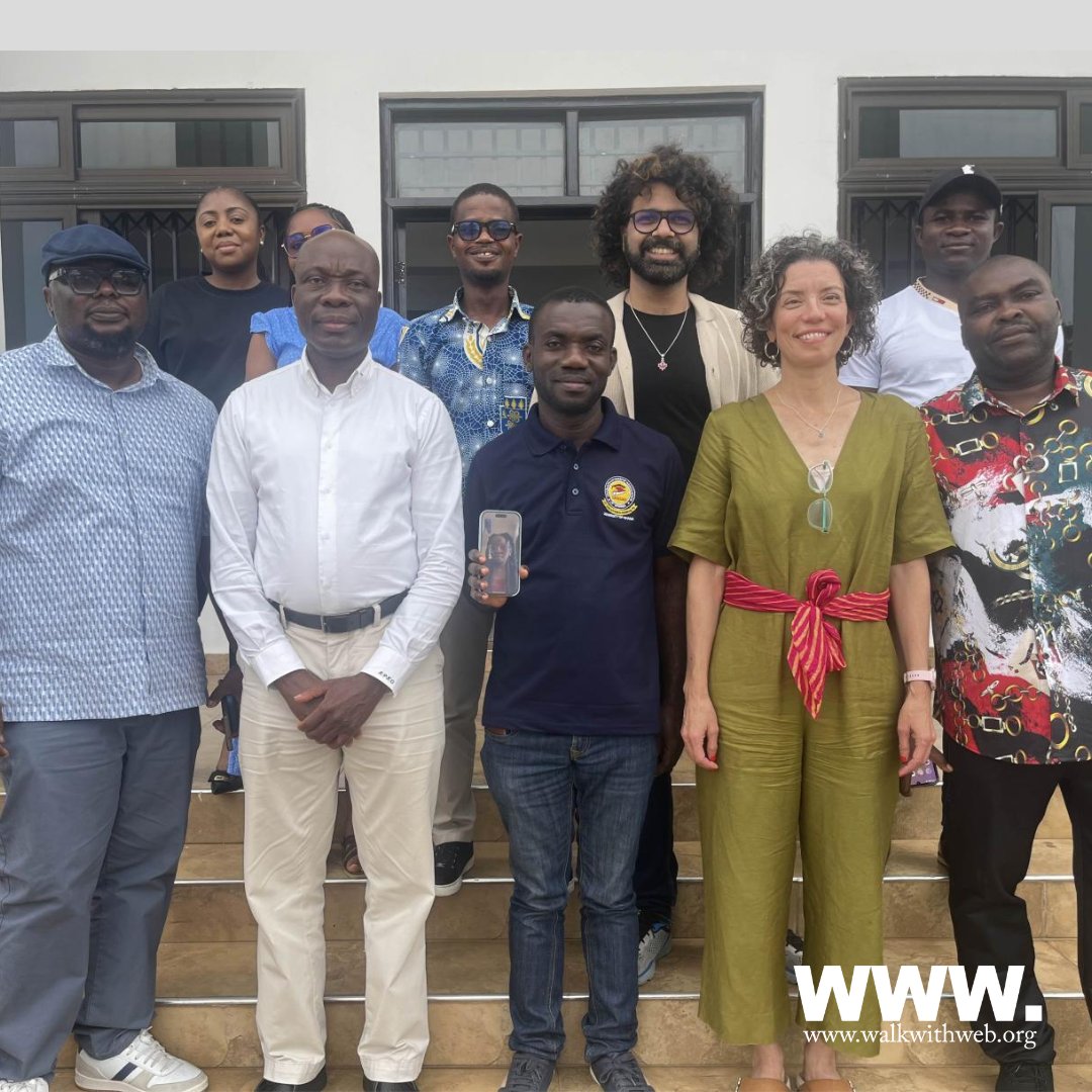 WalkWithWeb's tweet image. Last week, Kartikay Chadha, CEO of @WalkWithWeb led a #DigitalSkills workshop for the IRTG @UnivofGh under the @SSHRC_CRSH’s FrontiersOfBelonging.ca, co-directed by @MTerretta (@uOttawa), Michael Okyerefo (@UnivofGh), Ernest Messina (@UnivDouala) &amp;amp; Rose Ndengue (@YorkUniversity).