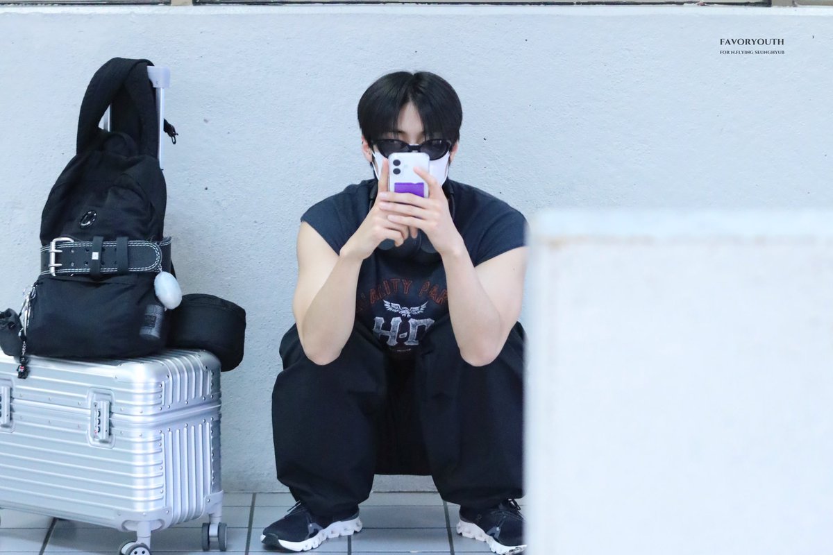 이승협
250825 DAL 댈러스 도착

#seunghyub #이승협 #jdon #엔플라잉 #LeeSeungHyub #スンヒョプ #NFlying