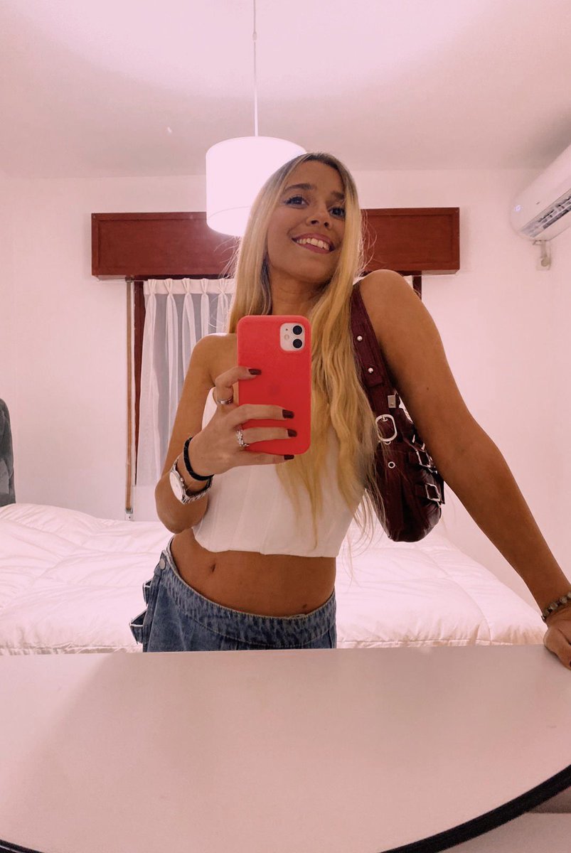 FLORENCIA 🖤💛🖤 tweet media