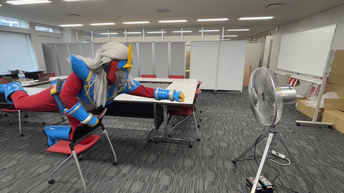 逆風に負けない秘密の特訓。強いから逆風に負けないんじゃない。逆風に慣れることで逆風を何とも思わなくなるんだ。人生に逆風は付きもの。必要なのは「慣れる」までやり続ける継続力だ！