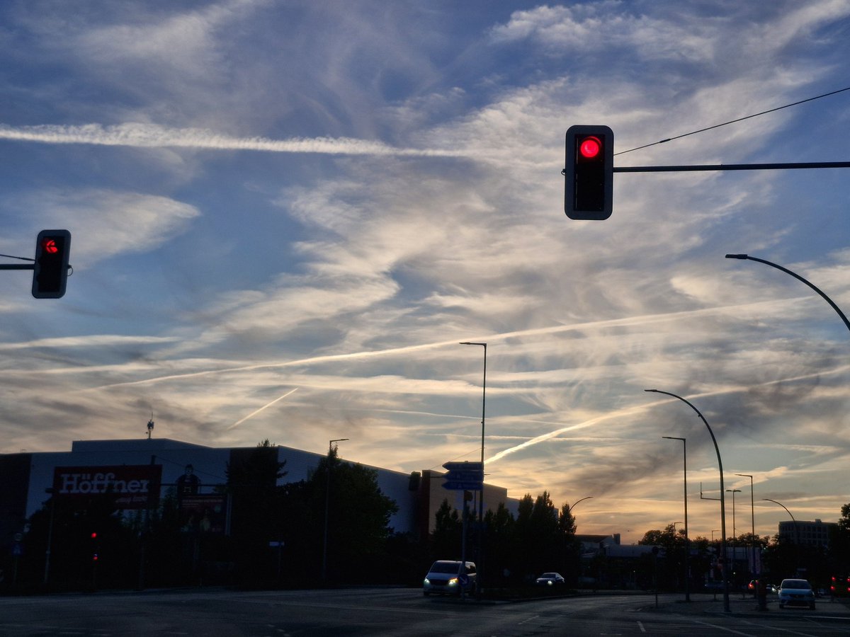 #Berlin skies earlier tonight.
