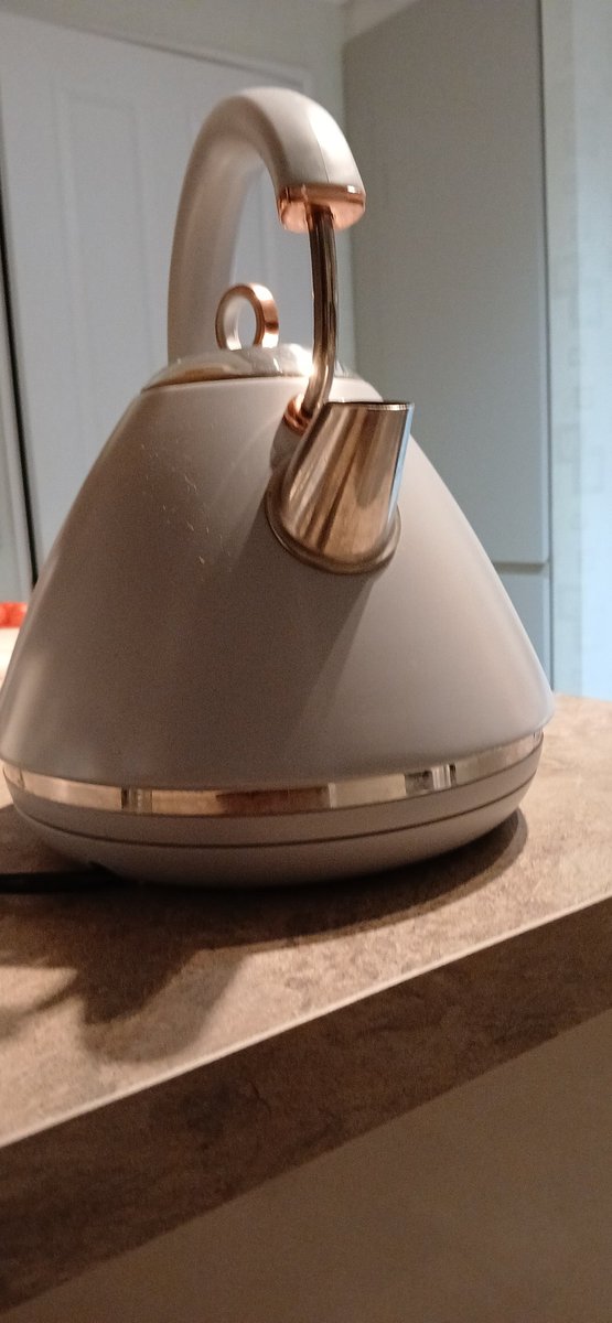 kath peasley tweet media