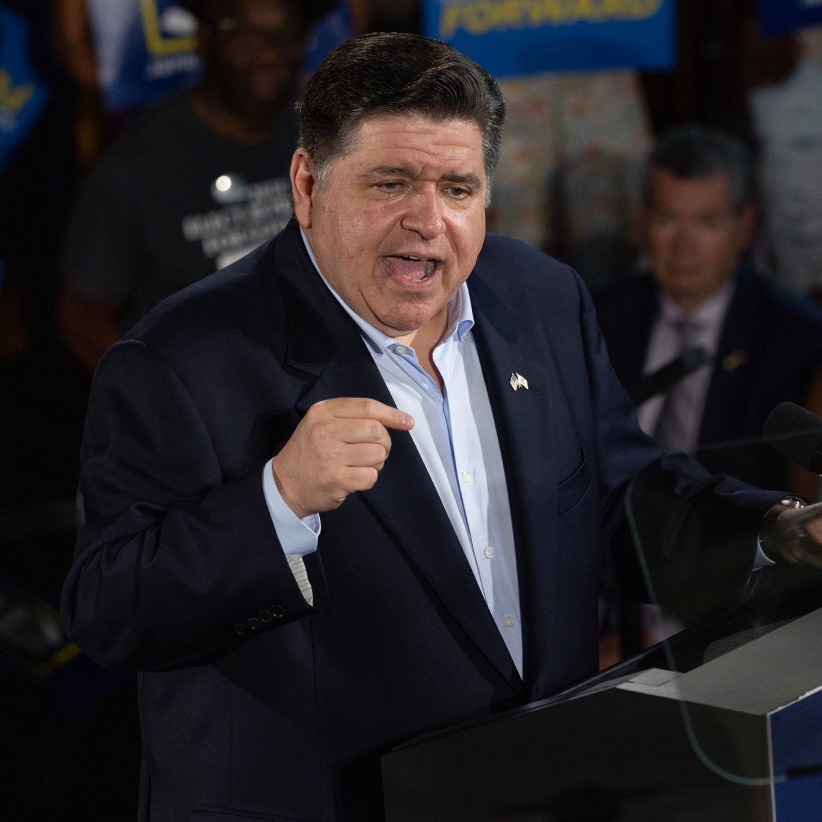 Protect Kamala Harris ✊ (@disavowtrump20) on Twitter photo Governor JB Prizker issues a warning: “Donald Trump, if you hurt my people, nothing will stop me from making sure you face justice.”
RETWEET if you stand with <a href="/GovPritzker/">Governor JB Pritzker</a> against Donald Trump! Governor JB Prizker issues a warning: “Donald Trump, if you hurt my people, nothing will stop me from making sure you face justice.”
RETWEET if you stand with <a href="/GovPritzker/">Governor JB Pritzker</a> against Donald Trump!