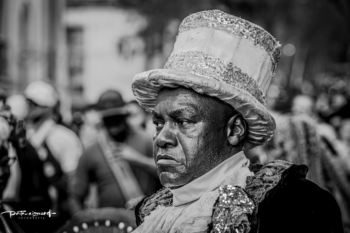 pataeizmendi's tweet image. Encuentro de Toques Madre

Sur - Ansina Tradición - Cordón

#Candombe #Tradicion #Uruguay 
#fotografia #fotografosuruguayos  #uruguay #worldphotography #fotoreportaje #streetphotography #photography #urbanphotography #Fotoreportero #photojournalist #fotografoslatam