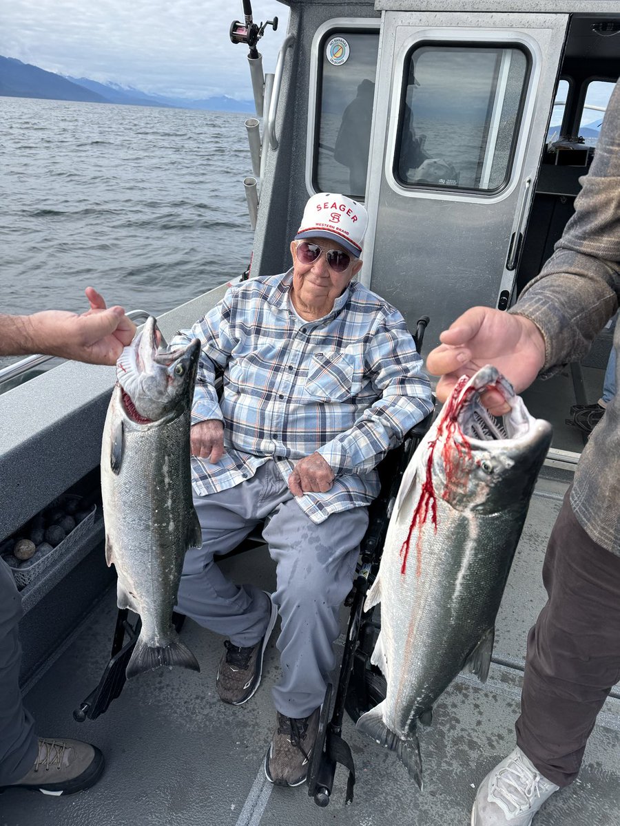 lostinalaska's tweet photo. 🎣 Today we took a fine gentleman fishing for his 91st birthday…

Feeling blessed to share moments like this. 🙏✨

👉 https://t.co/fGNFtHZxjm

#JuneauAlaska #TravelJuneau #AlaskaCruise #BucketListAlaska #FishAlaska #GetSomeTail #HumpbackWhales #WhaleWatching #TravelJuneauAK https://t.co/wL4jZ57mLC
