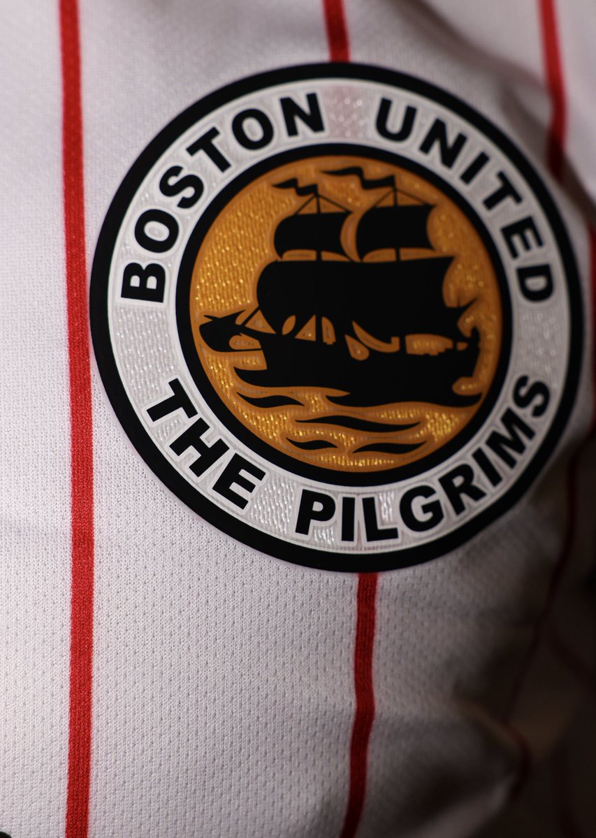 🏴󠁧󠁢󠁥󠁮󠁧󠁿 Boston United 25/26 away kit x Umbro.

A lovely combo of red pinstripes over a white background. The design takes inspiration from the club’s historic 1985 Wembley run.