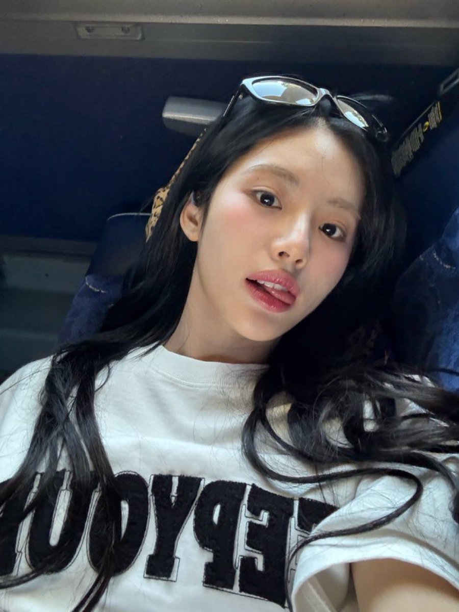 _yuja_cha's tweet photo. 저는사진붙이기아티스트입니다 https://t.co/AyMBPEBwkZ