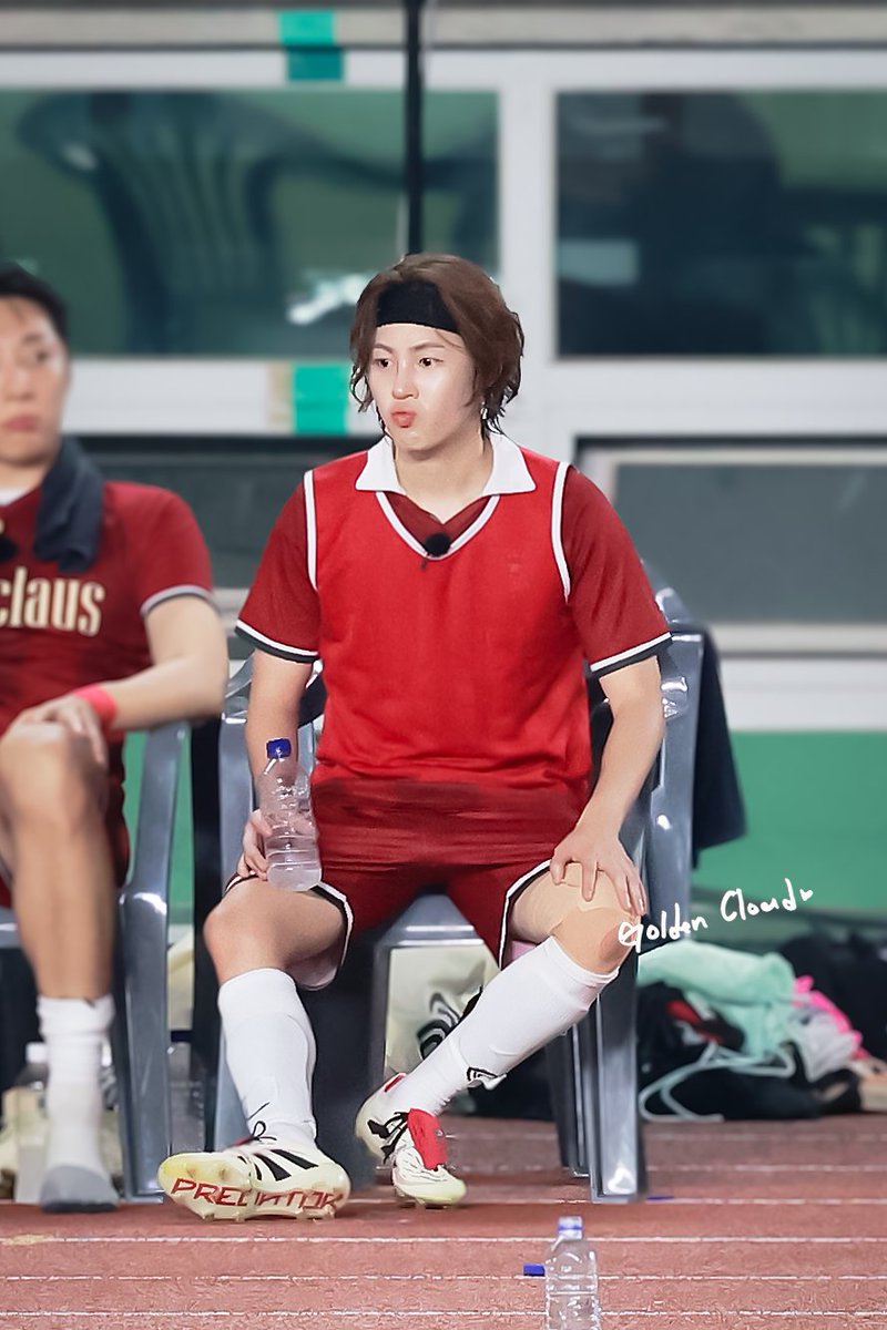 250823 뭉찬4 올스타전       

하성운 뿌우의 순간 ˎ₍•ʚ•₎ˏ
안보이는 곳에서도 수시로 귀여워 😋

#하성운 #HASUNGWOON
<a href="/gooreumseng/">하성운</a>