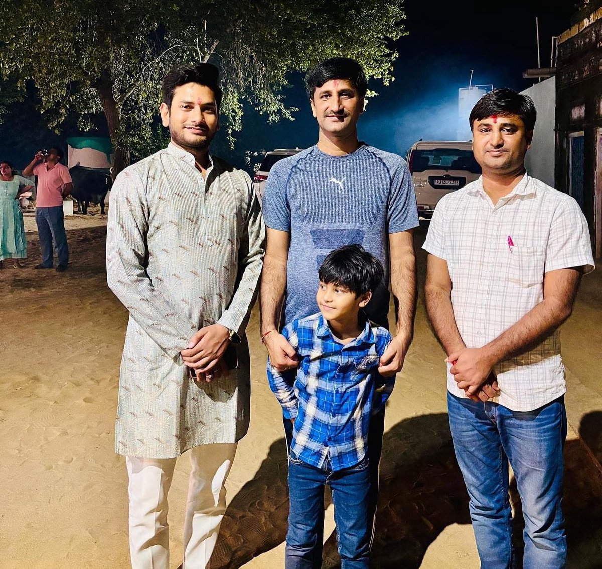 लाड़ले भतीजे खुशबीर सिंह गुर्जर को जन्मदिन की हार्दिक शुभकामनाएँ ।<a href="/GurjarKhushveer/">Khushveer Gurjar</a> <a href="/IndrajGurjarinc/">Indraj Gurjar</a>