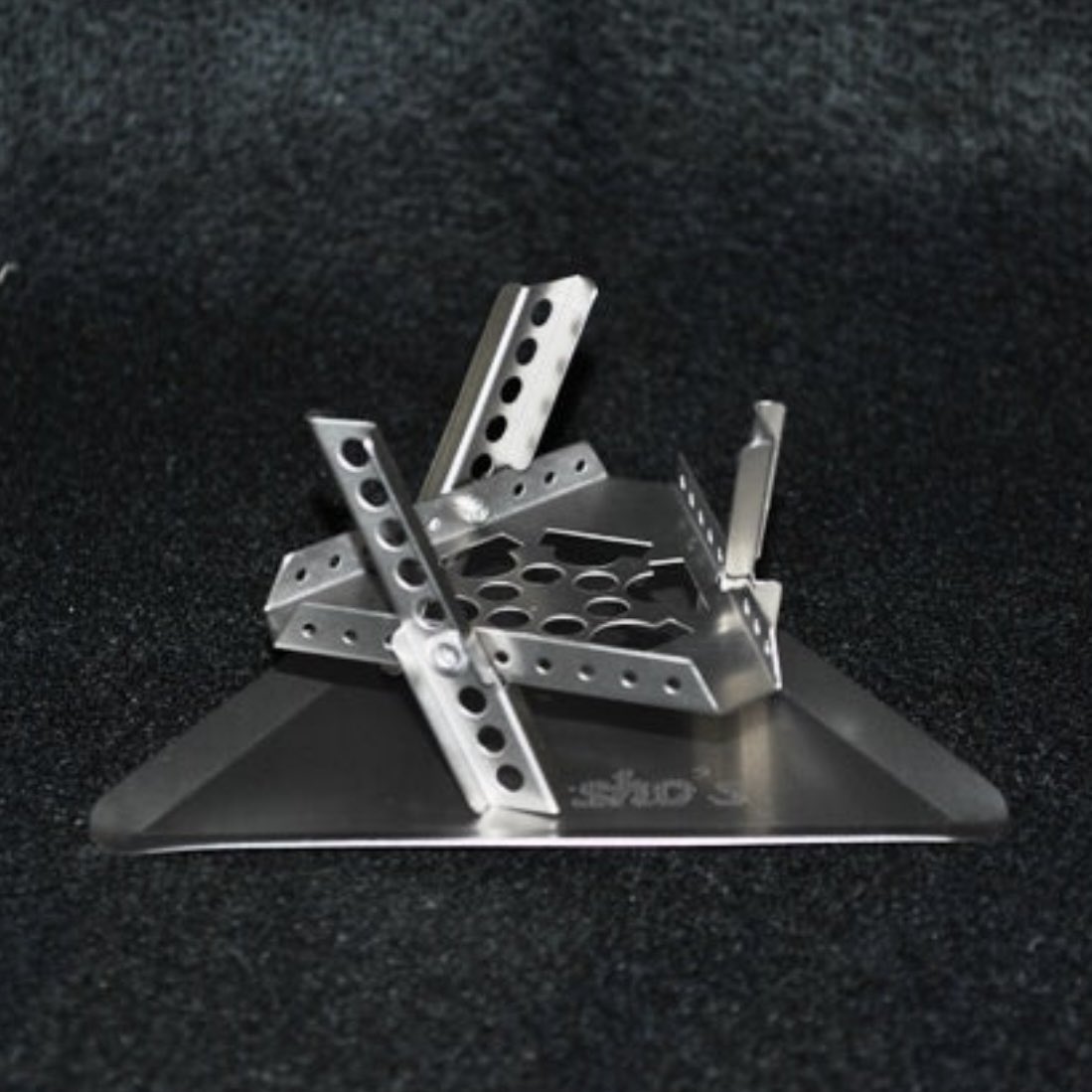 Sho_Takaku's tweet image. 2011年頃Pop-up delta stoveというチタン製のウルトラライト系ストーブを販売してた頃、一緒に販売してた18gのdelta tianium plateがH-75tiに合うんですが…

#再販するか🤔
#delta関連多め

#Ultra_Light 
#ものづくり
#Titanium 
#Prototype 
#笑s