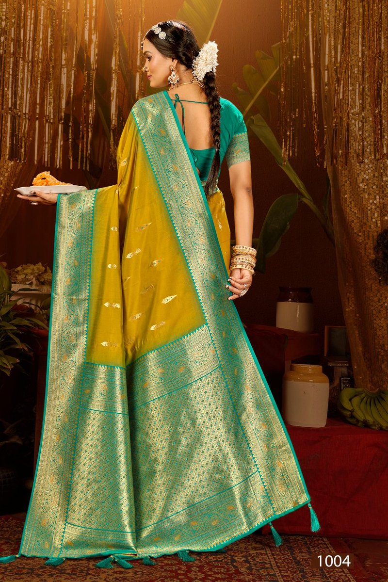 🛍️ Shop the elegance of Silk Sarees at our Sale Special – available In-Store Only ✨ Shop Via Calling 092792352 or Video Call at +64212674446 💥💖