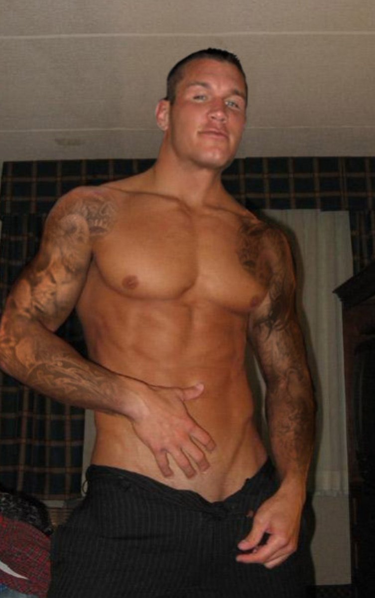 OrtonArchives's tweet image. Scrumptious man