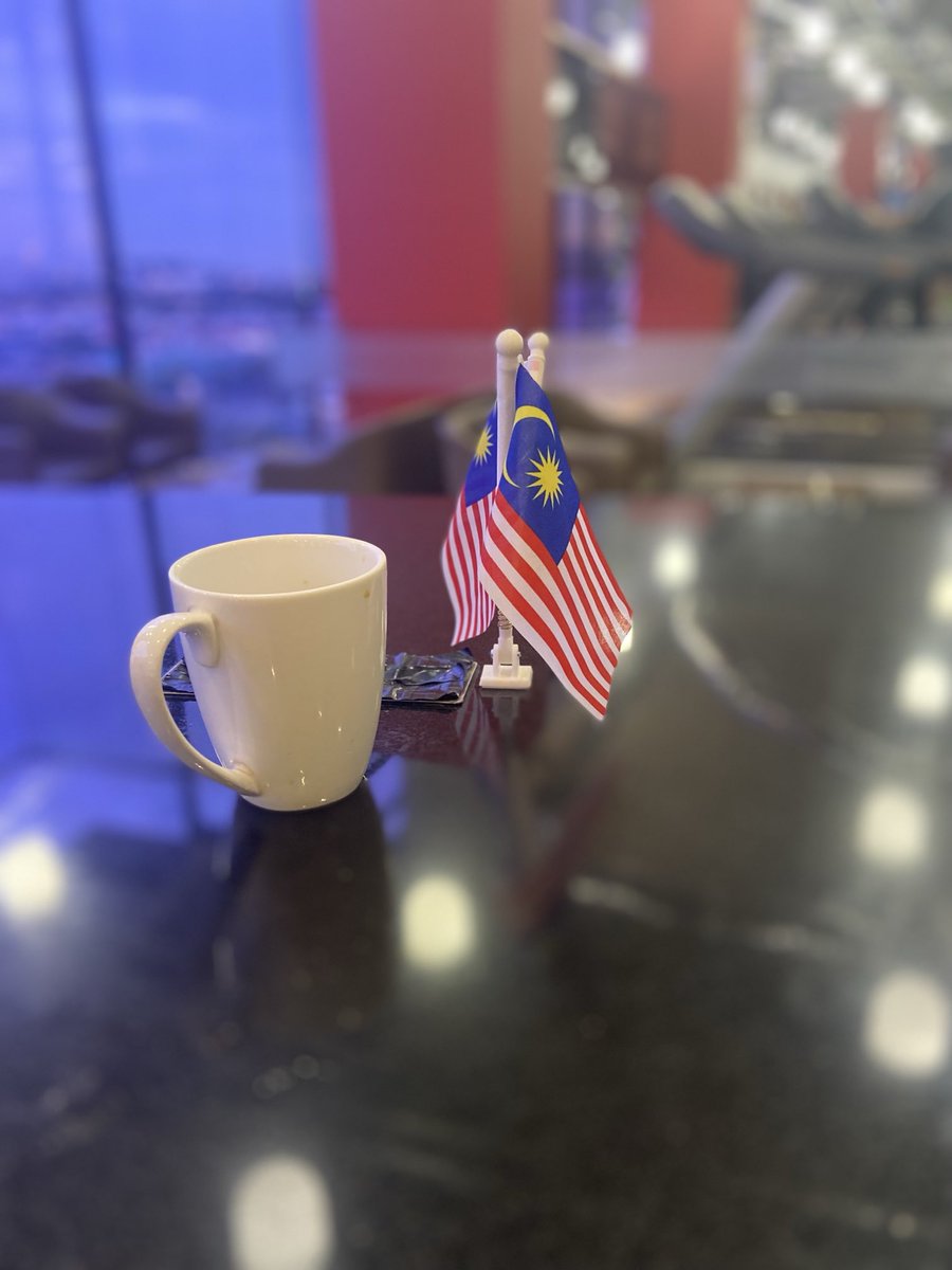 eratt's tweet image. &quot;Hustle for the Muscle&quot;

#gymaddict #fitnessTuesday