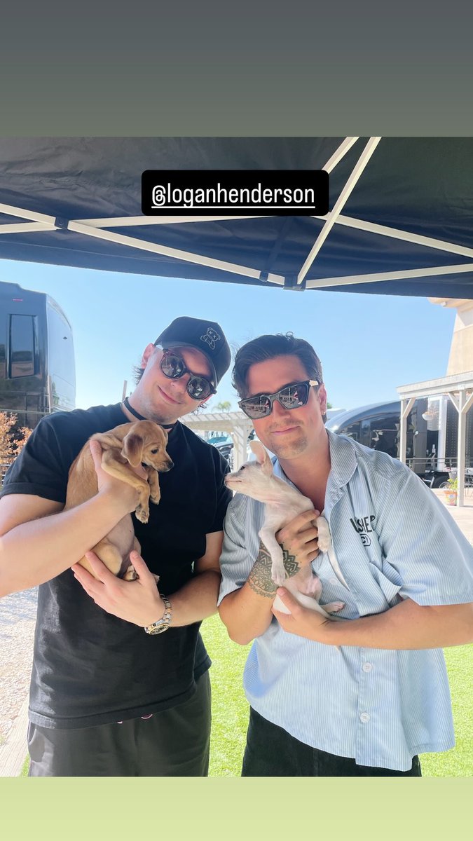 IG story by <a href="/CodyGPerrin/">Cody Perrin</a> ft <a href="/1LoganHenderson/">L̶O̶G̶A̶N̶</a>
