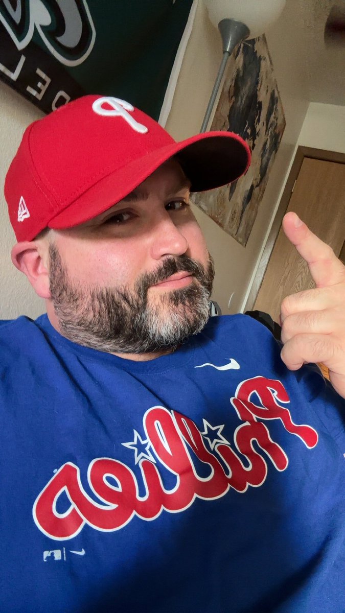 iowaeagle2686's tweet photo. #RingTheBell LETS GO PHILLIES!!! https://t.co/iMwSmKXAXk