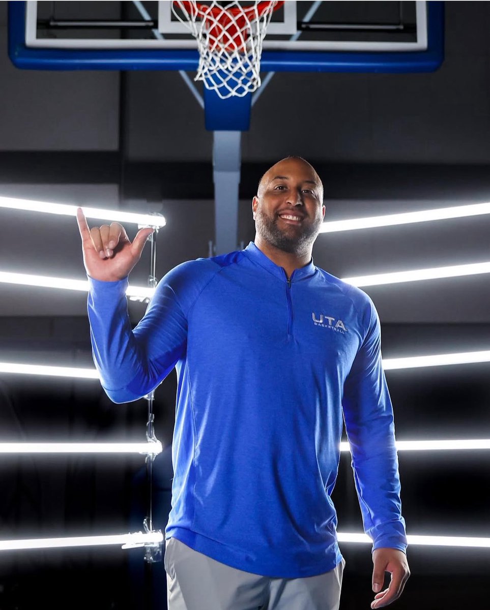 AlamoCityHoops1's tweet image. 🚨Back on the Air!🚨
Don’t miss it🔥👇🏽
Tues Night at 7pm on IG Live
🗣️The ACH Podcast w/ @Jewlzonthemic 
🎤 Special Guest @UTAMavsMBBAsst  @Coach_CSM 
📝 talking Fall events &amp;amp; the journey of my brother the CSM, from GA to D1 Asst, former @USMC, college portal &amp;amp; more #Hoorah