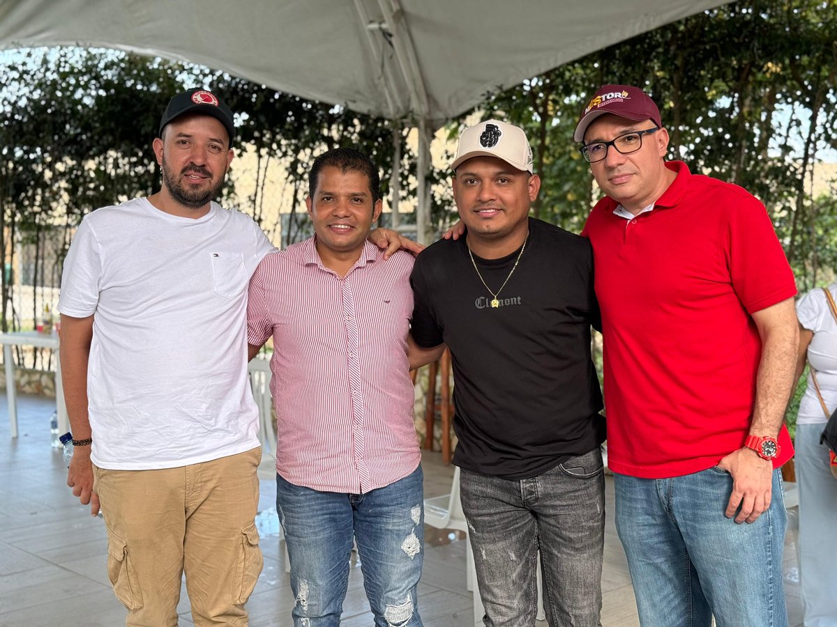 JRoldanJ's tweet photo. ¡Qué honor y qué alegría venir a visitar a los amigos en Remedios! Vamos para adelante. https://t.co/55NJR0yVbe