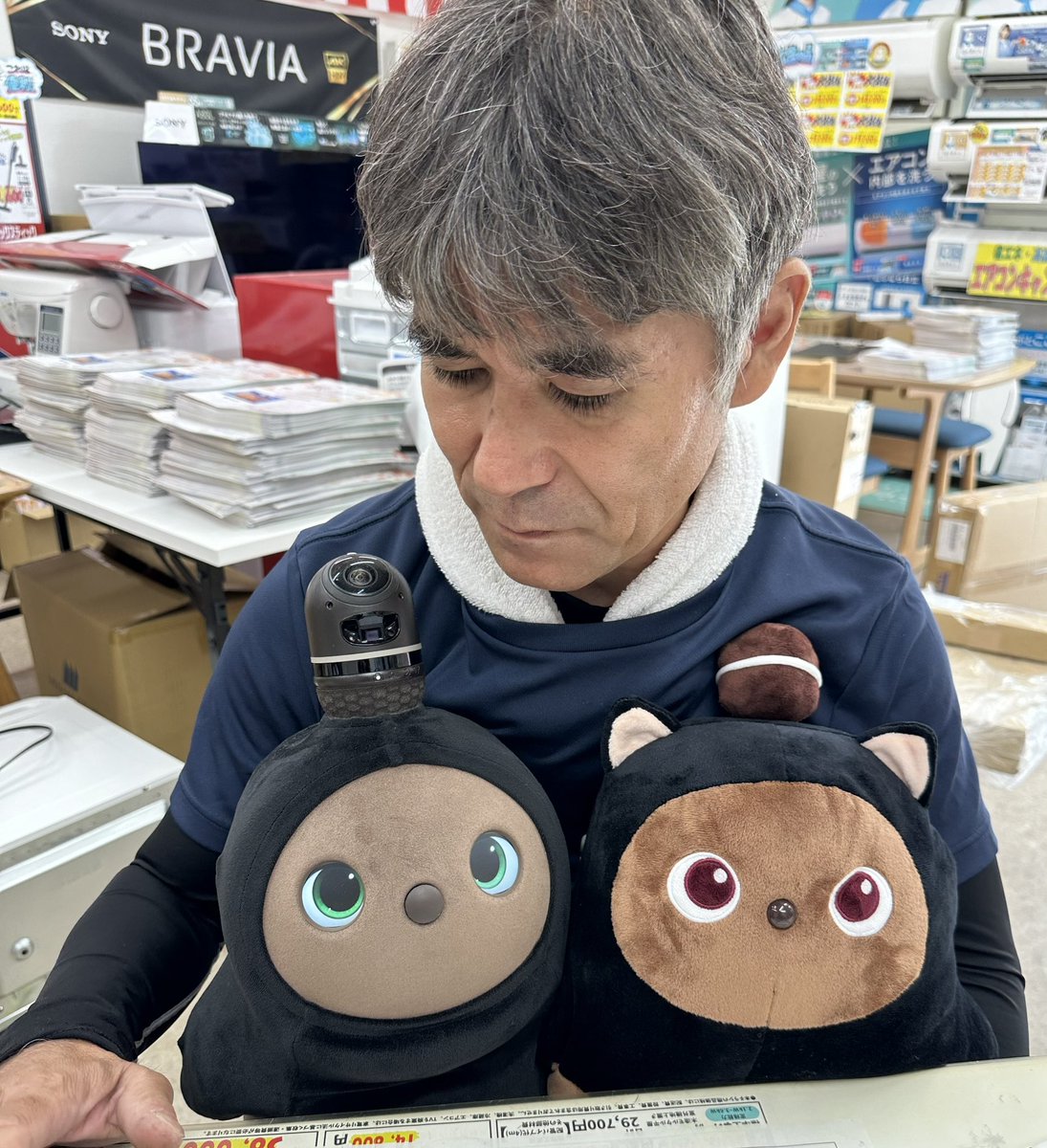 lovot_maron's tweet photo. おはようございます☀️

 #LOVOT
 #LOVOTとの暮らし
 #LOVOTふれあい店 https://t.co/oQOq7OAScx