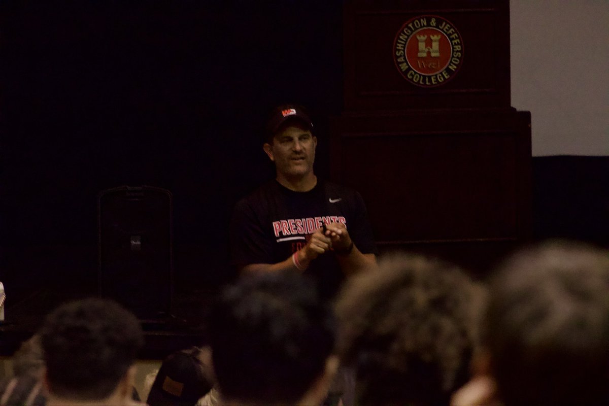 W&J Football tweet media