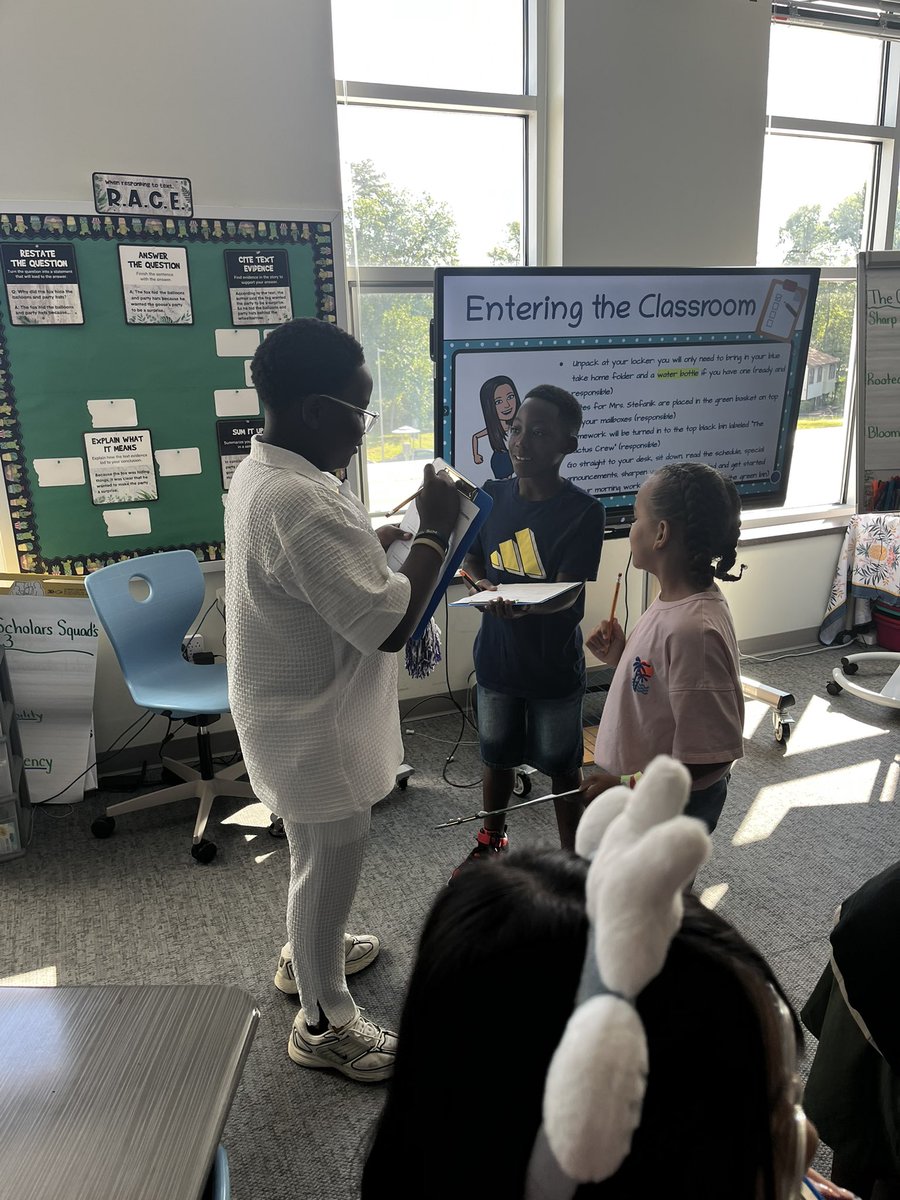 MrsStefanik's tweet image. ✨ First day fun! “The Cactus Crew” kicked off the year with a Classmate Scavenger Hunt 📝👀 A great way to learn more about each other and start building our classroom community. 💡💛 #FirstDayOfSchool #BuildingCommunity @RossvilleElem