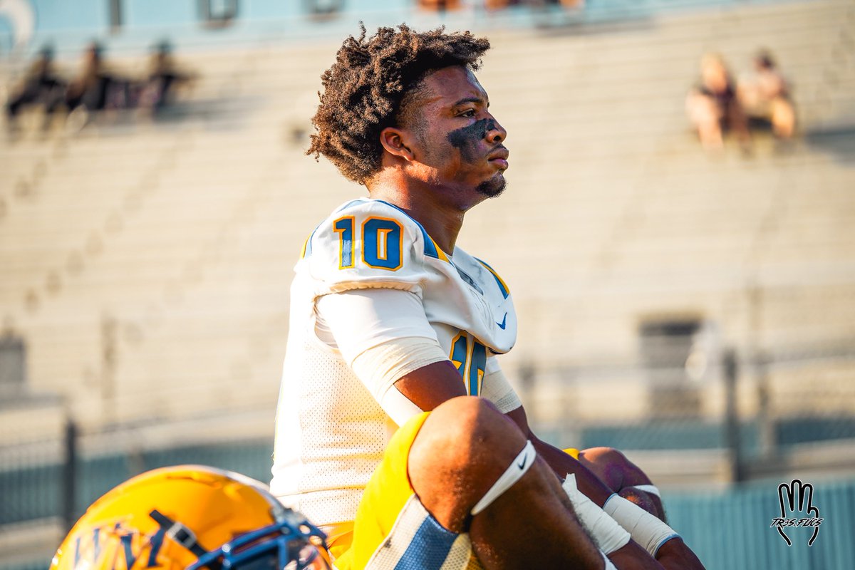 Tuff loss week 0!  
     To EF final score 28-14
 
 Here go some of my highlights 

<a href="/wpialsportsnews/">WPIAL Sportsmen</a> <a href="/PRZVicCastillo/">VicCastilloPRZ</a>
<a href="/210ths/">2Tenths Speed & Agility</a> <a href="/WPIAL_Insider/">WPIAL Insider</a> <a href="/CoachTerryPSU/">Terry M. Smith</a> <a href="/CoachNixon_Cuse/">Jeff Nixon</a> <a href="/RealCoachRod/">Rich Rodriguez</a> <a href="/RoboLeonard/">Anthony Leonard</a> <a href="/RMatviko/">Ryan Matviko</a>    <a href="/vkehres/">Vince Kehres</a> #rollmiff

hudl.com/v/2SVJwy