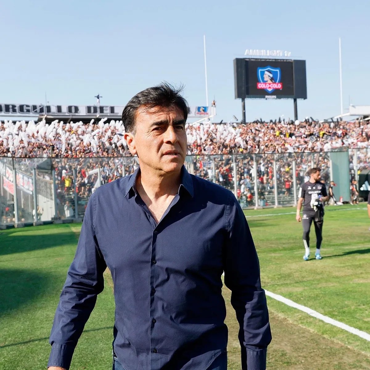 villaalbo__'s tweet image. Remontazo? Barranquilla? Despierta zorra culia que acabamos de quedar afuera en 16avos de Sudamericana y el Colo Gil está a punto de mandar un tiro libre a la mierda.