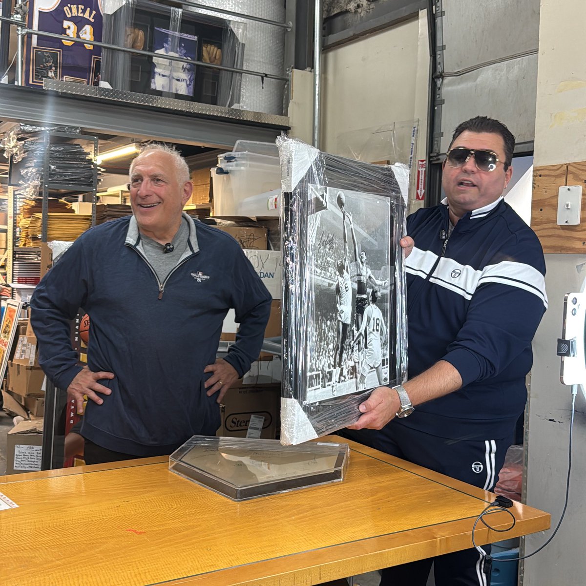 Live with Joe Hollywood!
whatnot.com/s/Gue0qsgg