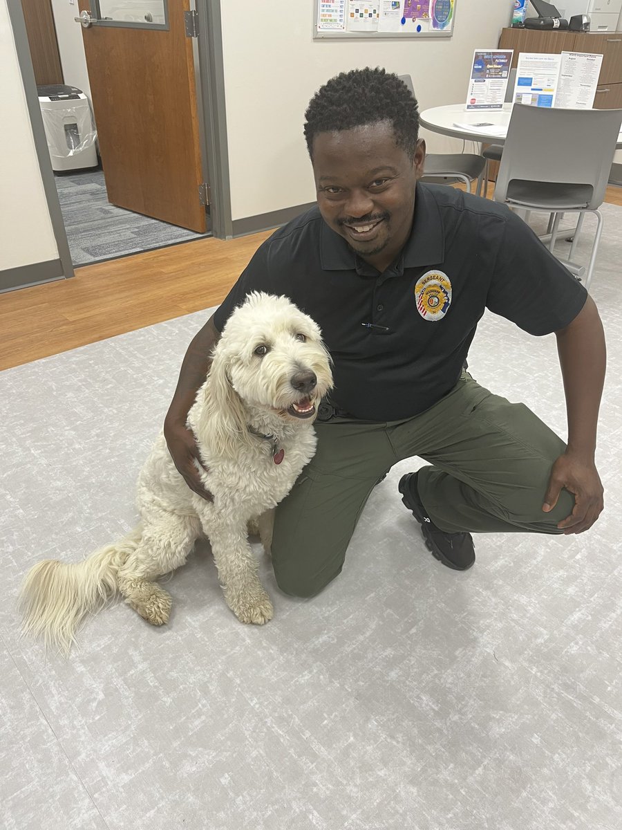 Thank you SRO Grant for bringing this sweet friend &amp; therapy dog to visit our office today. Made our day! 
#WSHS 
<a href="/WSHSWarEagles/">Wagener-Salley HS</a>