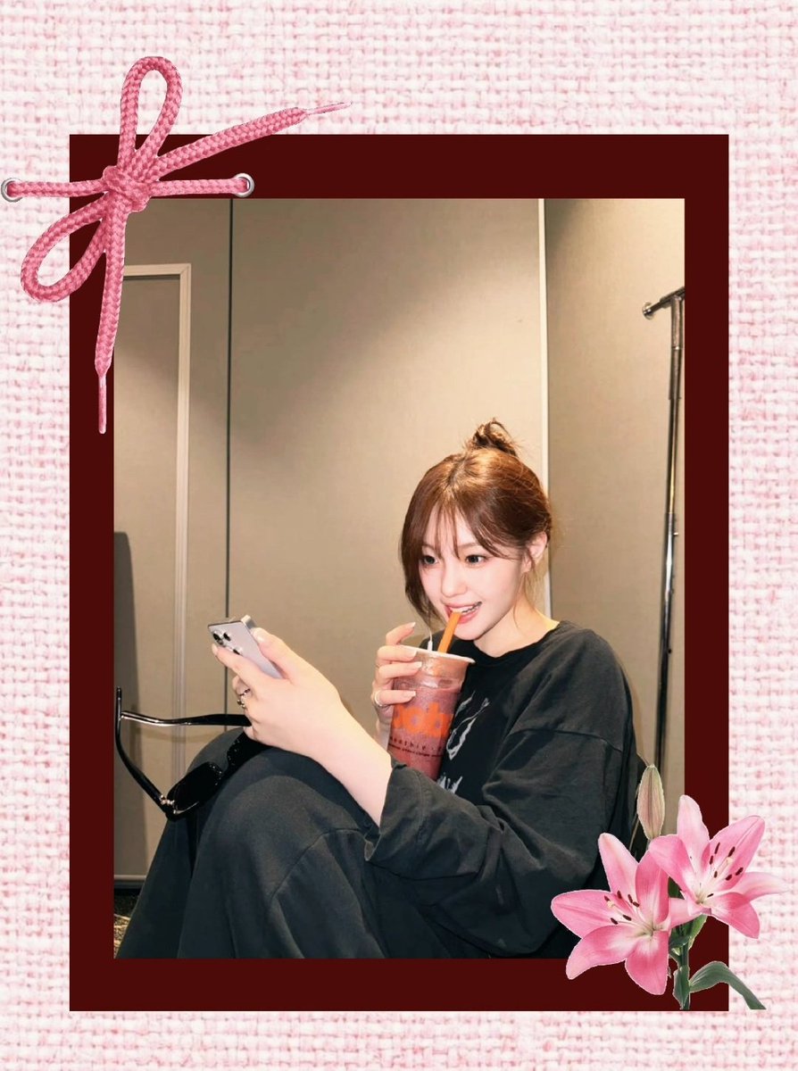 Sipping on something sweet while scrolling through good vibes — comfy clothes, cozy moments, and a little digital escape. 💬🧋✨