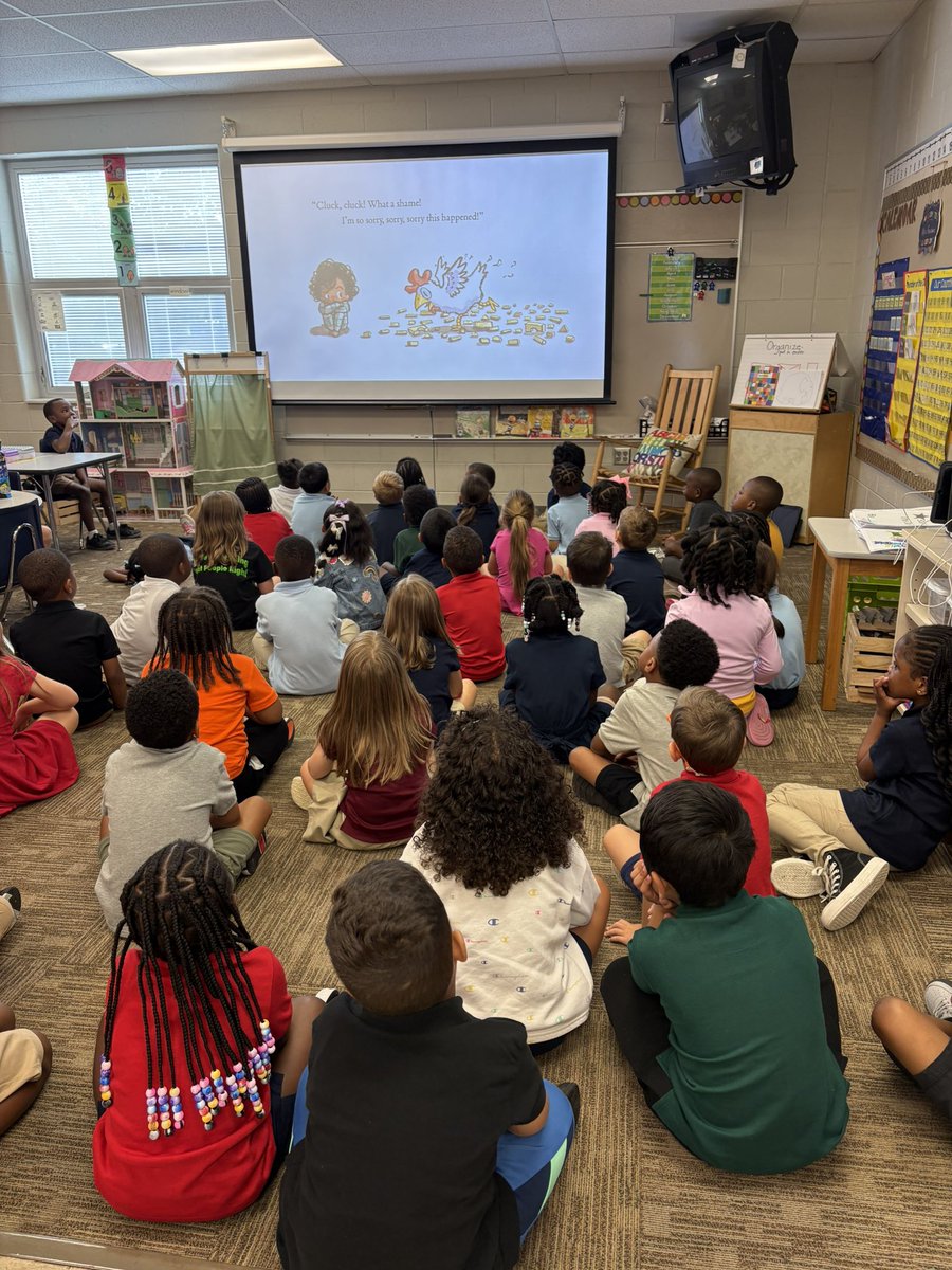 Kindergarten is learning all about being active listeners.
#pikeproud