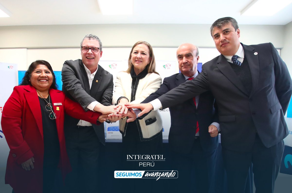 <a href="/OEIPERU/">OEI Perú</a> <a href="/MineduPeru/">Ministerio de Educación</a> Además, el ministro resaltó la participación de <a href="/mleondecespedes/">Maria Isabel Leon</a> , representante de la compañía, quien lidera este esfuerzo para tener una visión más incluyente en los servicios que puede ofrecer el sector privado, y la nueva #IntegratelPerú que es muy bienvenida aquí en el país”
