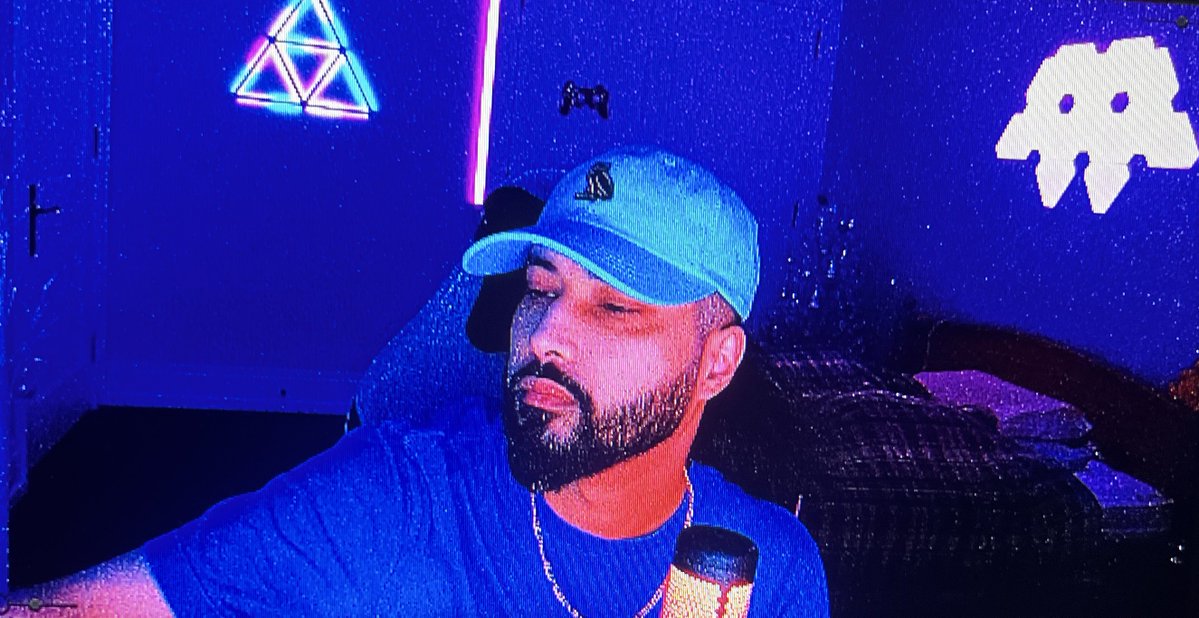 Trilla (@trillamvp) on Twitter photo Live
GAMBLING + COD 🐶
Rolling the 0.1 giveaway, and I’ll also be blessing actives $Crappy
<a href="/CrappyBirdBase/">Crappy Bird CTO</a> 🐦
Kick.com/Trilla Live
GAMBLING + COD 🐶
Rolling the 0.1 giveaway, and I’ll also be blessing actives $Crappy
<a href="/CrappyBirdBase/">Crappy Bird CTO</a> 🐦
Kick.com/Trilla