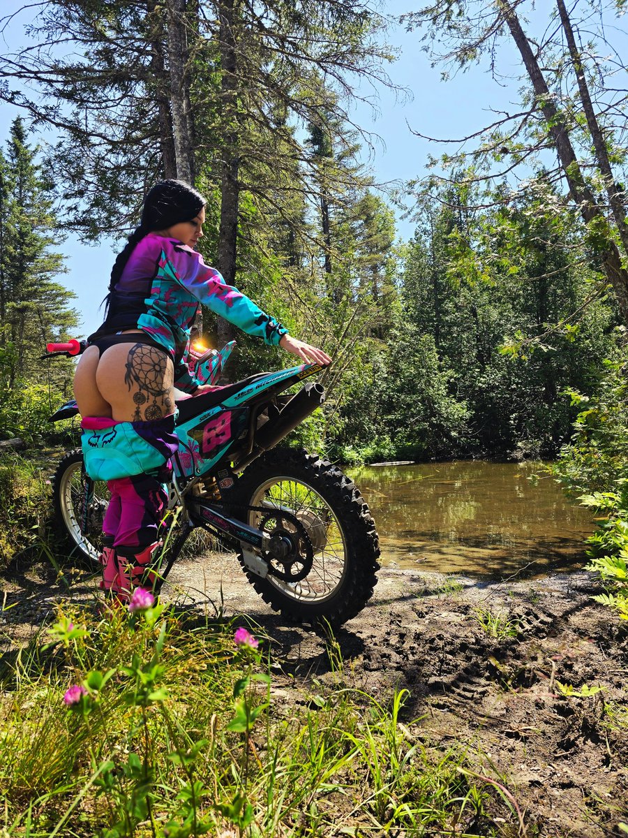 carosoucy2's tweet image. linkfly.to/peaches0896