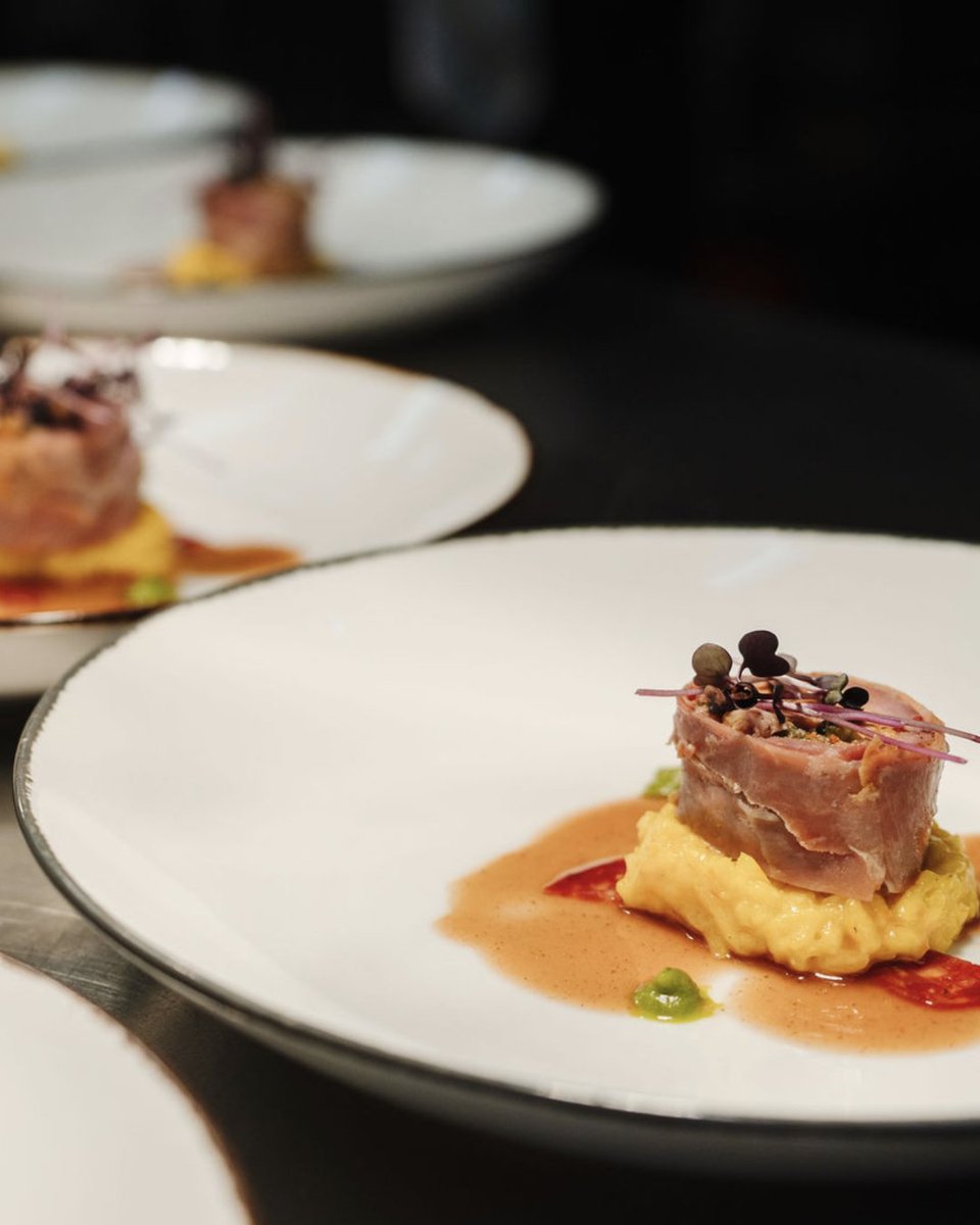 Our catering begins with ingredients sourced from local farms and artisans—crafted with precision and plated like a work of art.

From the first bite to the final detail, we deliver farm-to-table elegance, unforgettable flavors, and service that sets the standard.