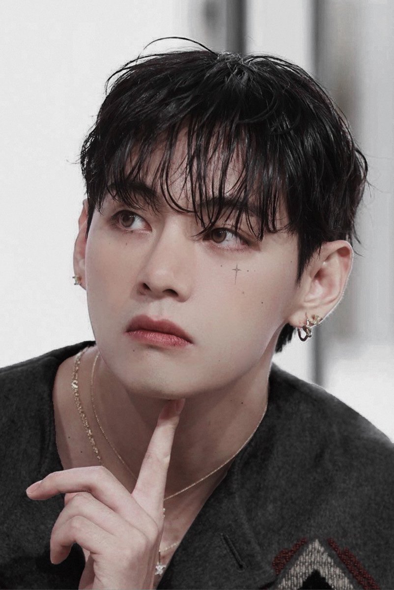 WEternitySleeps's tweet image. ⠀         
                         𝖦𝗁𝗈𝗌𝗍 𝗈𝖿 𝗒𝗈𝗎.