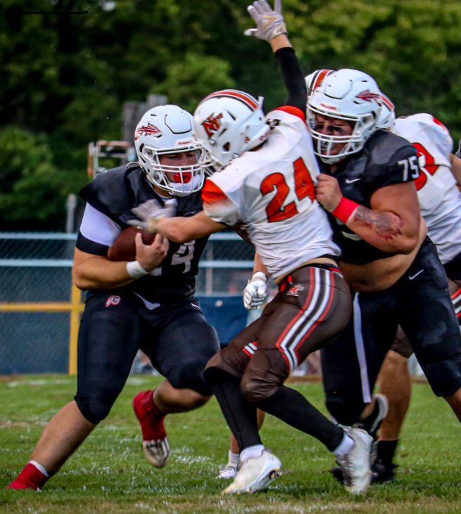 WEEK ONE HIGHLIGHTS ‼️‼️
- won 42-6 
-played both ways 
- multiple running backs having great nights

hudl.com/v/2SVHLW

<a href="/coachkoogle/">Josh Koogle</a> <a href="/_CoachSteele/">Bryant Steele</a>