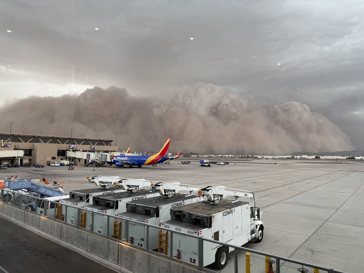 City of Phoenix, AZ (@cityofphoenixaz) on Twitter photo This #Monsoon dust isn’t messing around. Current view from <a href="/PHXSkyHarbor/">Phoenix Sky Harbor International Airport</a>. Please be safe! Tips for before, during and after storms at Phoenix.Gov/Monsoon. This #Monsoon dust isn’t messing around. Current view from <a href="/PHXSkyHarbor/">Phoenix Sky Harbor International Airport</a>. Please be safe! Tips for before, during and after storms at Phoenix.Gov/Monsoon.