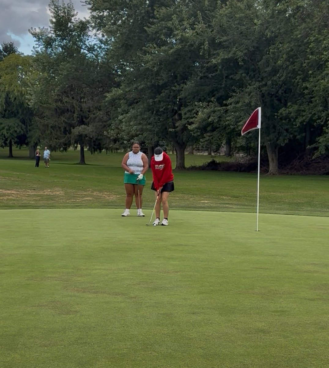 Oak Harbor LadyRocketGOLF tweet media