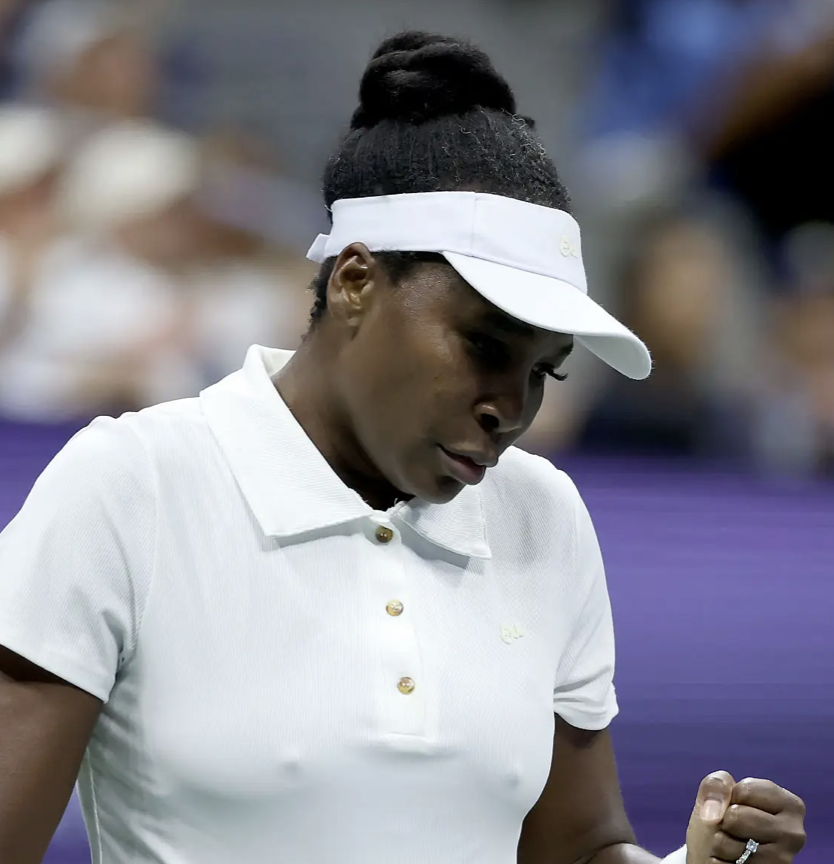 45 year old Venus Williams just won a 6-2 set against world #13 and 2023 &amp; 2024 US Open semifinalist Karolina Muchova.

Williams finished the 2nd set with 10 winners and 5 unforced errors. Total non sense. So good.

Going 3 after 1h28.