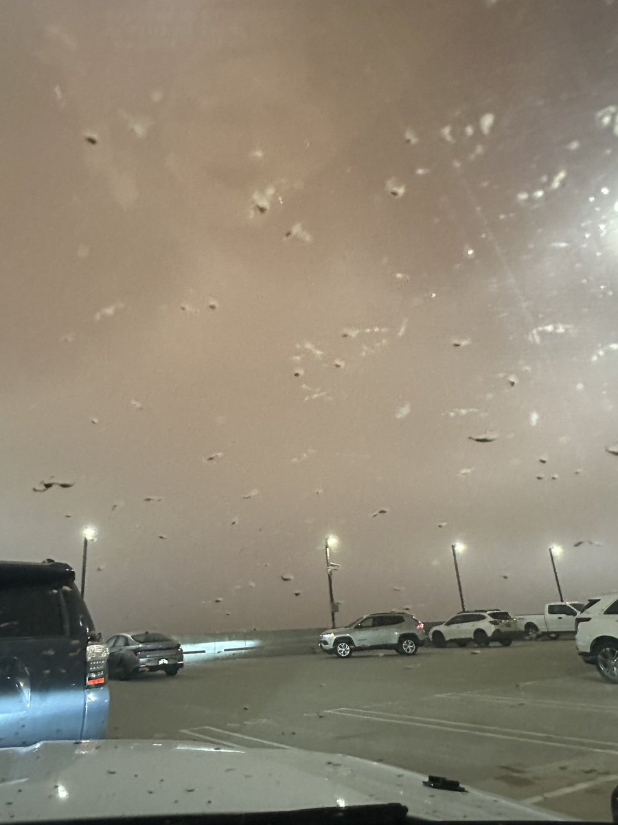 Wow! Here’s a look at the dust storm currently over Sky Harbor Airport.